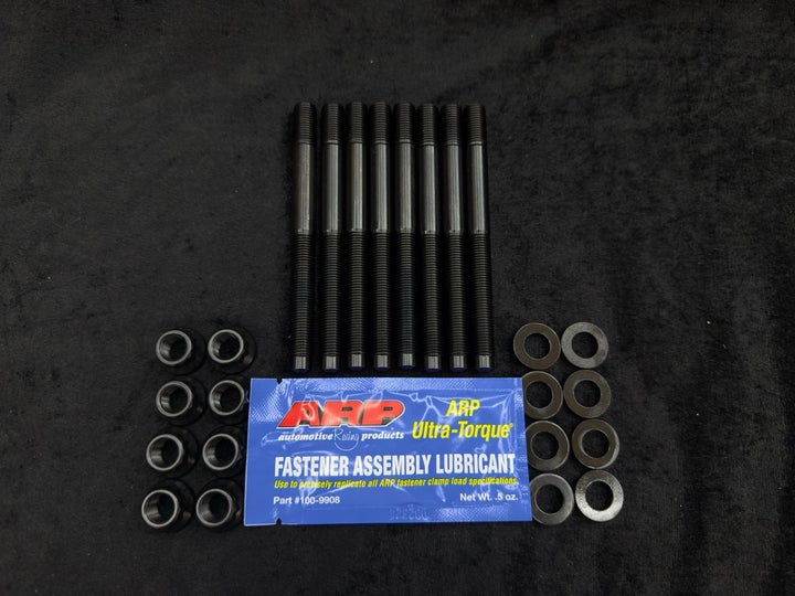ARP 2000 Main Stud Kit